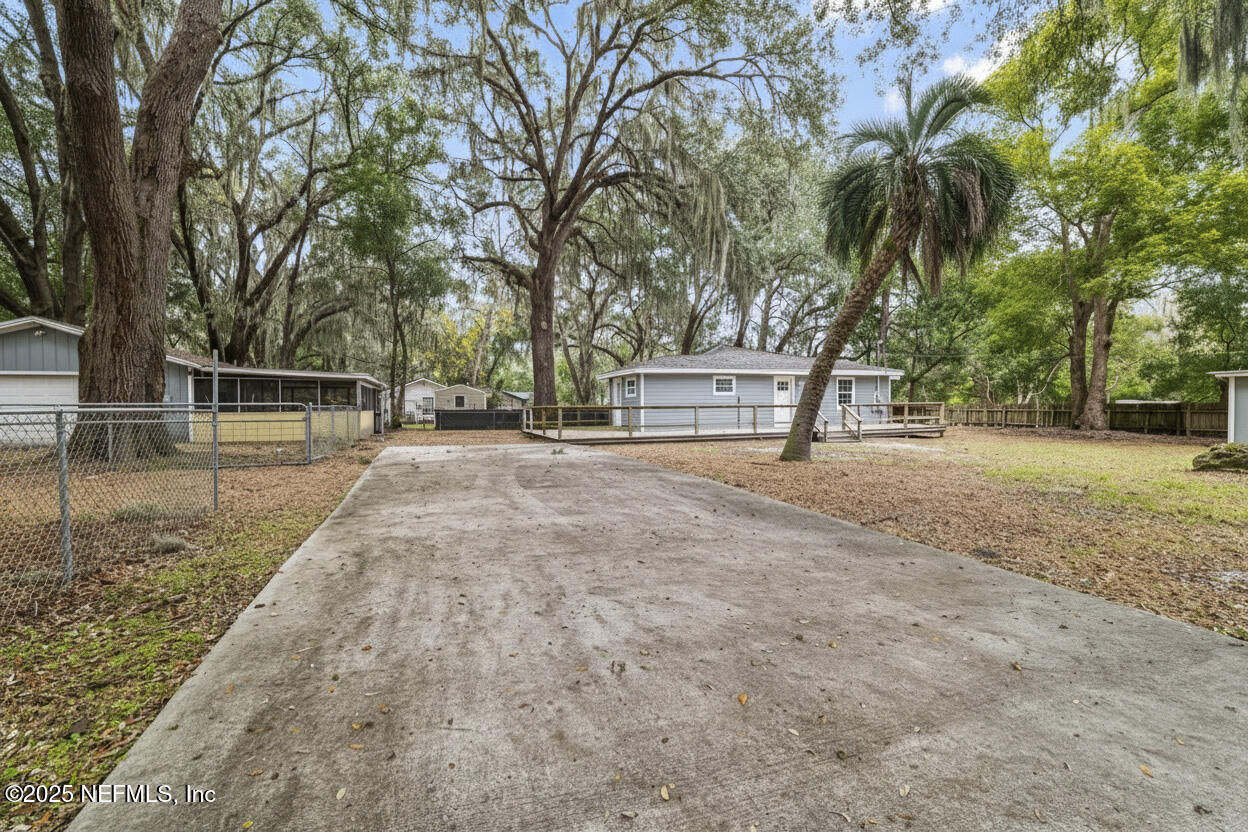 Property Photo:  606 Jackson Avenue N  FL 32220 