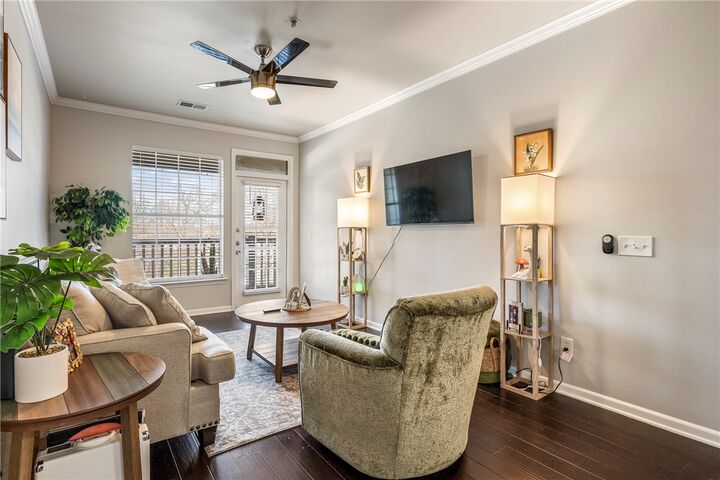 Property Photo: 4261 Meadow Creek Circle 204 AR 72703