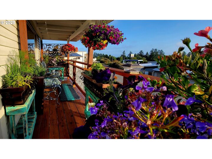 Property Photo:  97972 Hallway Rd 23  OR 97415 