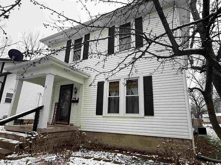 Property Photo:  116 SW 7th Street  IN 47374 