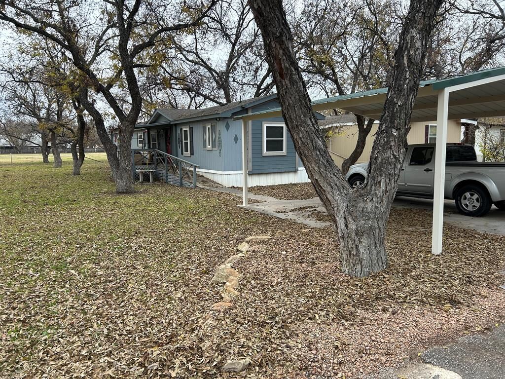 Property Photo:  3205 Fruitland Farm Court  TX 76903 