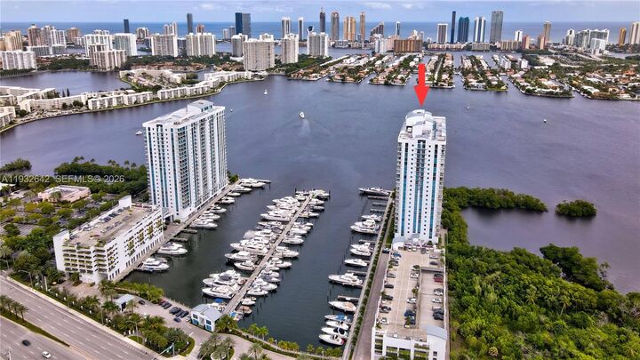 Property Photo: 17111 Biscayne Blvd 410 FL 33160