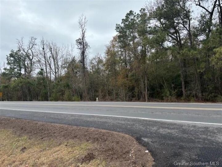 Property Photo:  3724 S Beglis Parkway S  LA 70665 