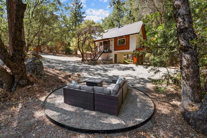 Property Photo:  35772 Highland Drive W  CA 93669 