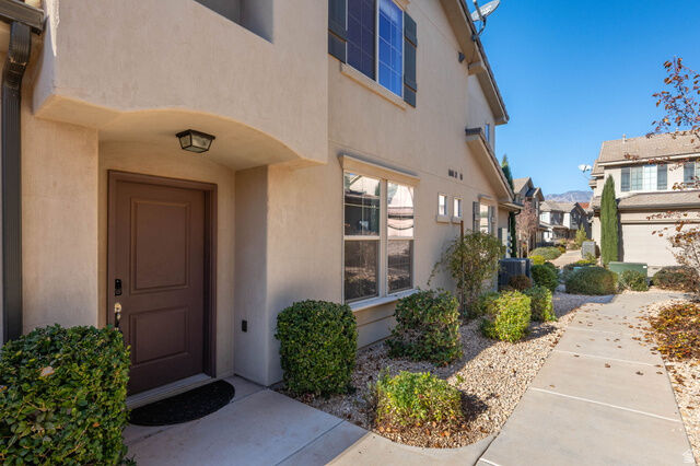 Property Photo:  1914 E Fiesta Ln  UT 84780 