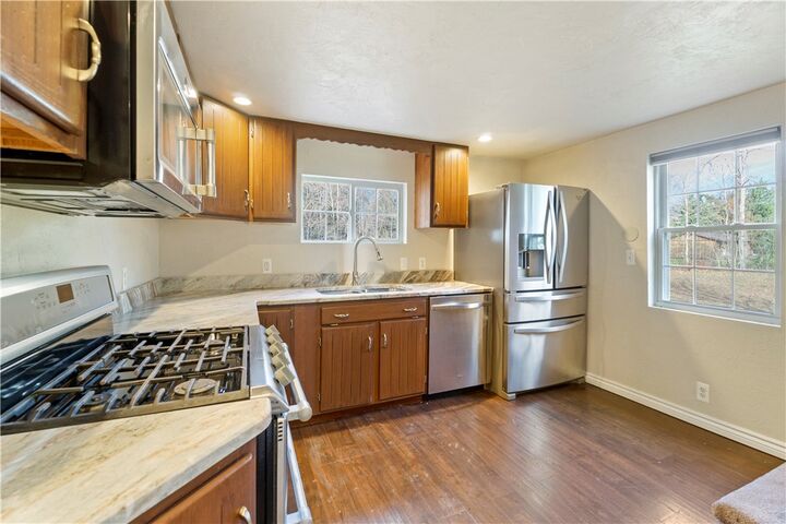 Property Photo:  130 Hampton Road  PA 15464 