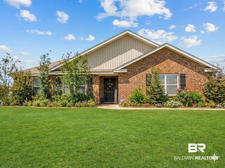 Property Photo: 413 Arbury Lane AL 36608