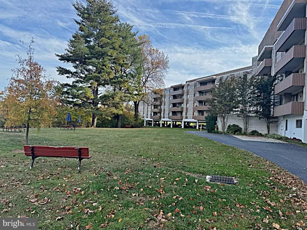 Property Photo:  7505 Democracy Boulevard A125  MD 20817 