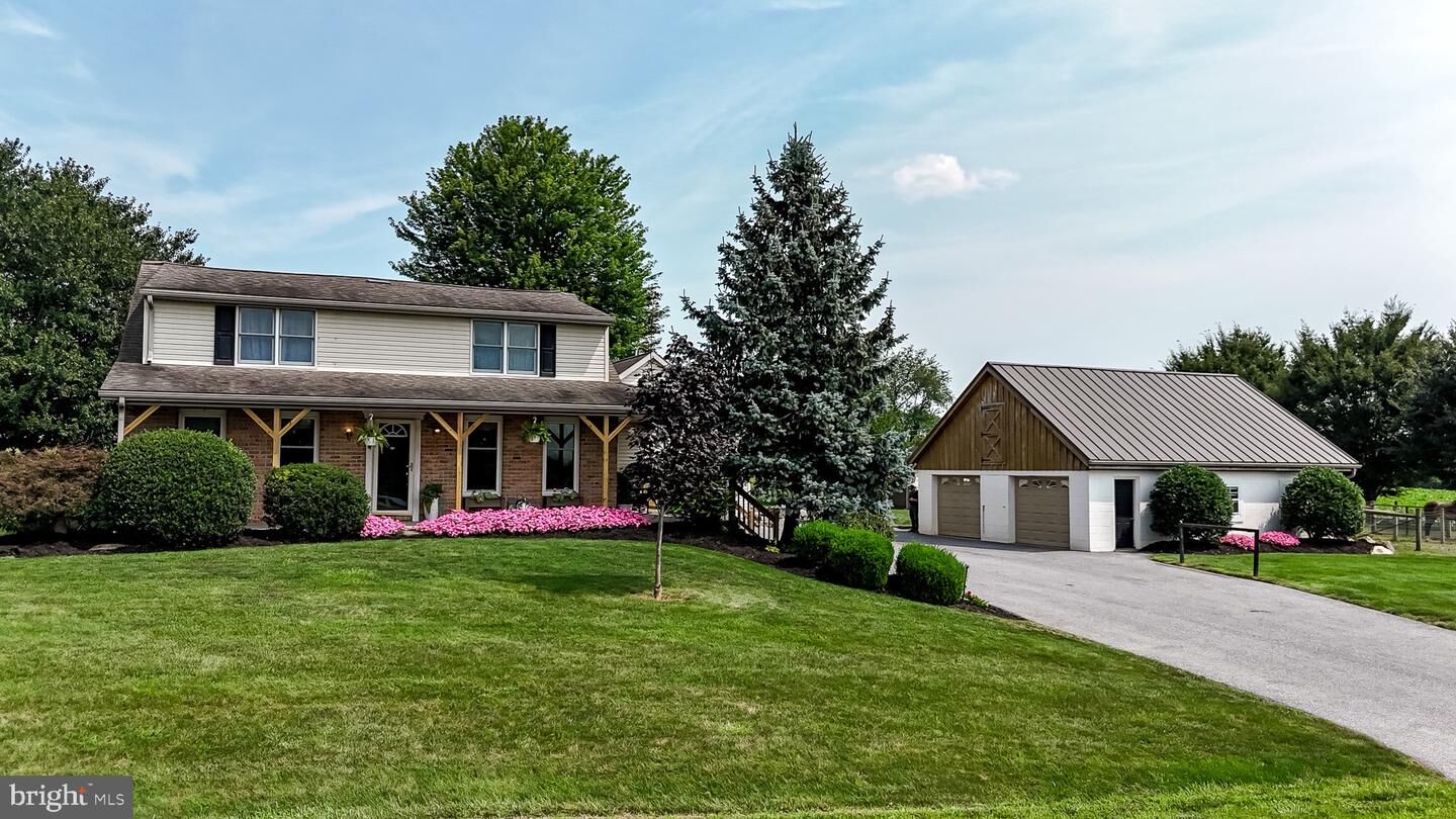 Property Photo:  253 Meetinghouse Road  PA 17527 