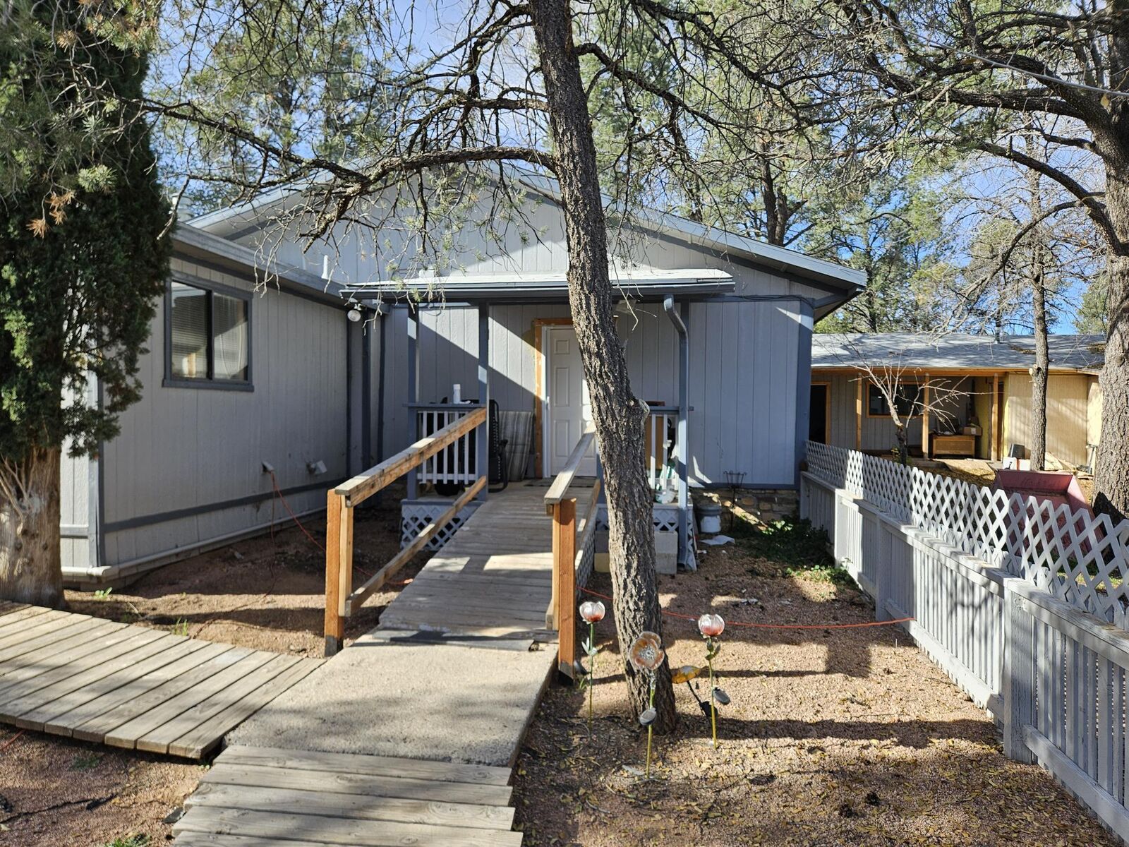 Property Photo:  288 W Round Valley Road  AZ 85541 