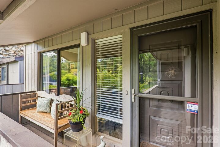 Property Photo:  16 Lakemoor Lane  NC 28739 