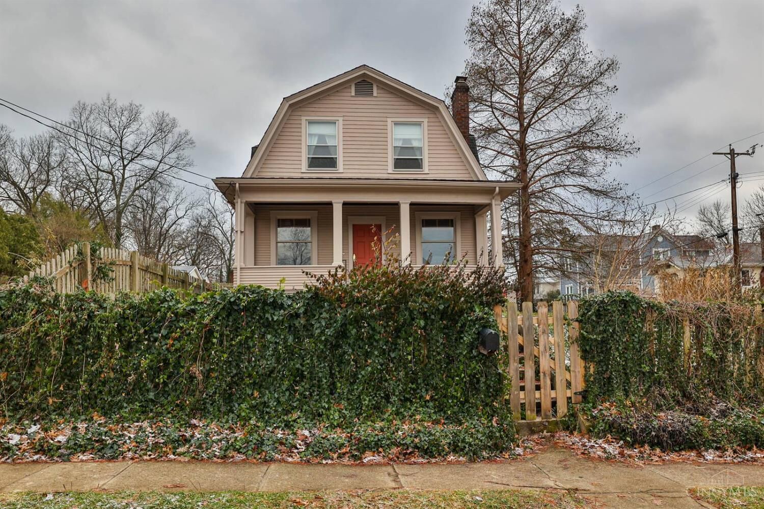 Property Photo: 3267 Nash Avenue OH 45226