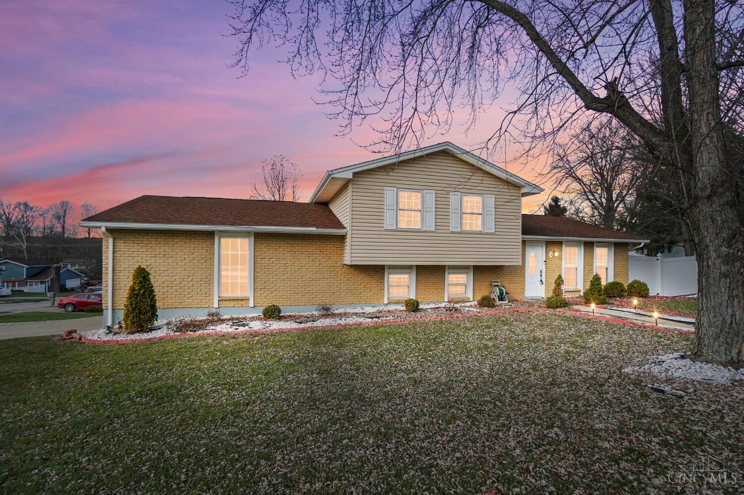 Property Photo:  1 Pinehurst Court  OH 45014 