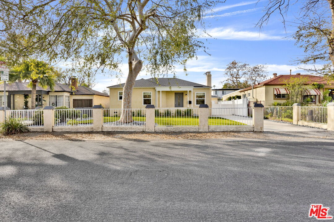 Property Photo:  6323 Farmdale Ave  CA 91606 