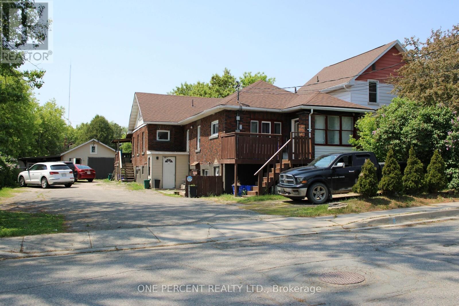 Property Photo: 341 Antwerp Avenue ON P3C 4M8