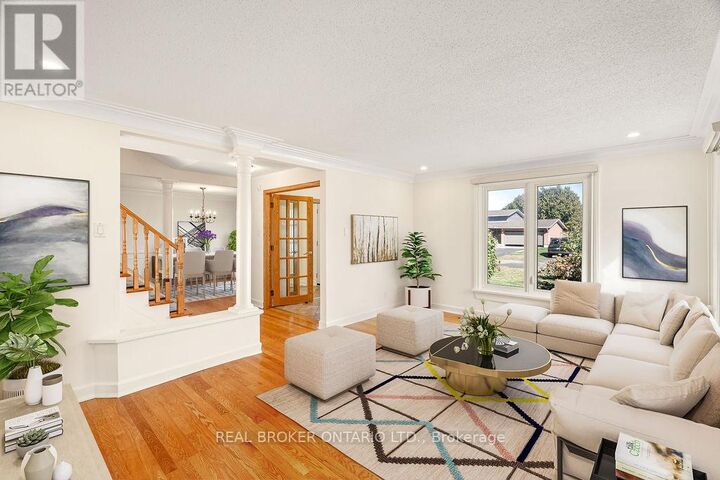 Property Photo:  99 Queensline Drive  ON K2H 7J6 