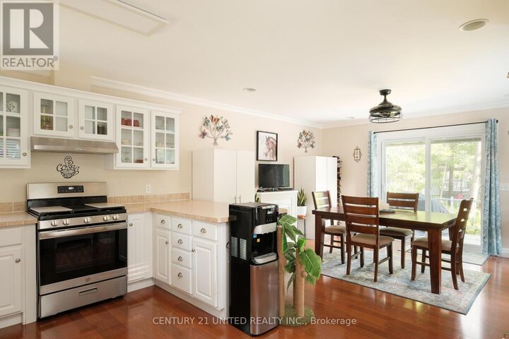 Property Photo:  4 Rollies Bay Road East  ON K0L 1R0 