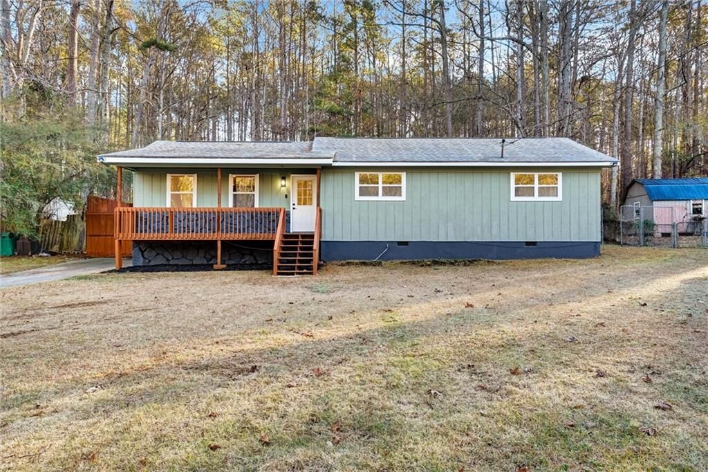 Property Photo:  5927 Sherrie Lane  GA 30127 