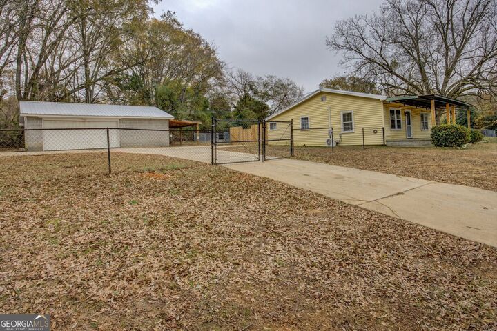 Property Photo:  4890 Highway 20 S  GA 30016 