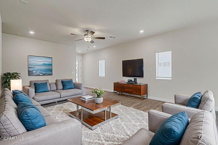 Property Photo:  5744 Adamsville Avenue  TX 79934 