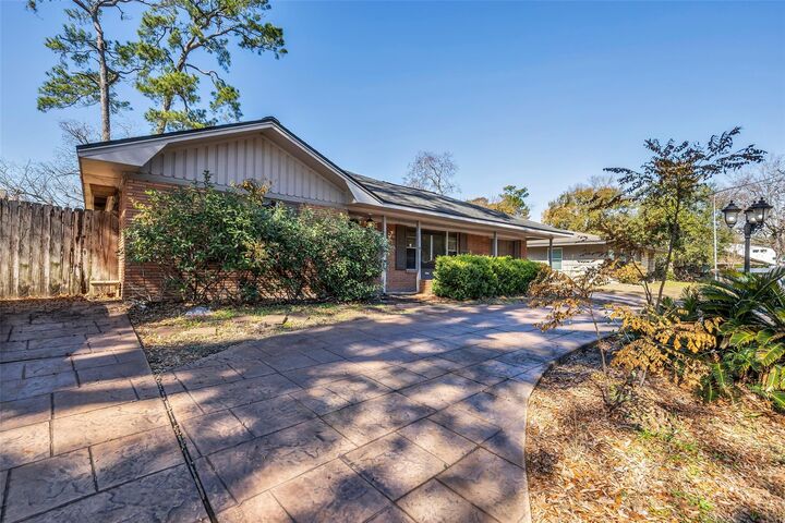 Property Photo:  4825 Ella Boulevard  TX 77018 