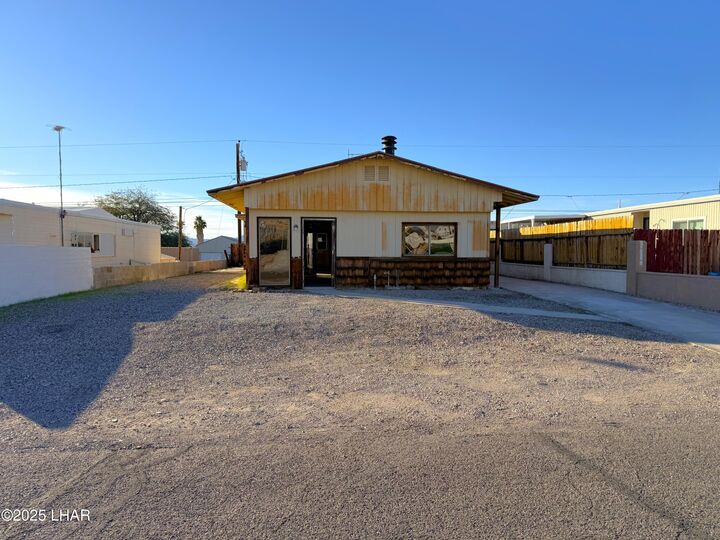 Property Photo:  3205 Erwin Ln  AZ 86404 