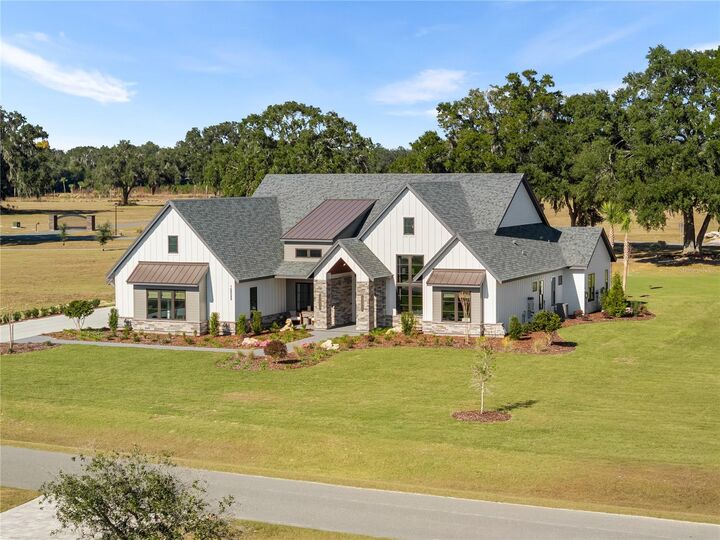 Property Photo:  12522 SW 58th Circle  FL 32618 