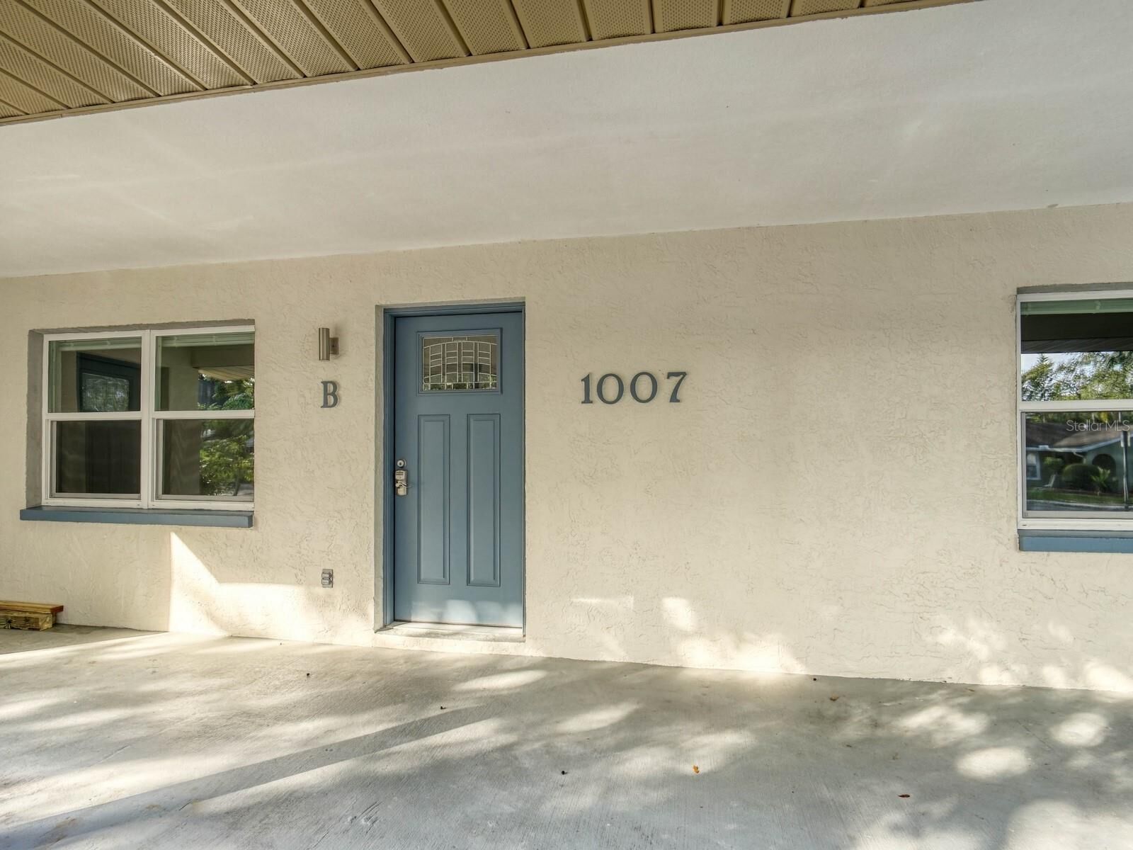 Property Photo: 1007 Sumner Boulevard B FL 34695