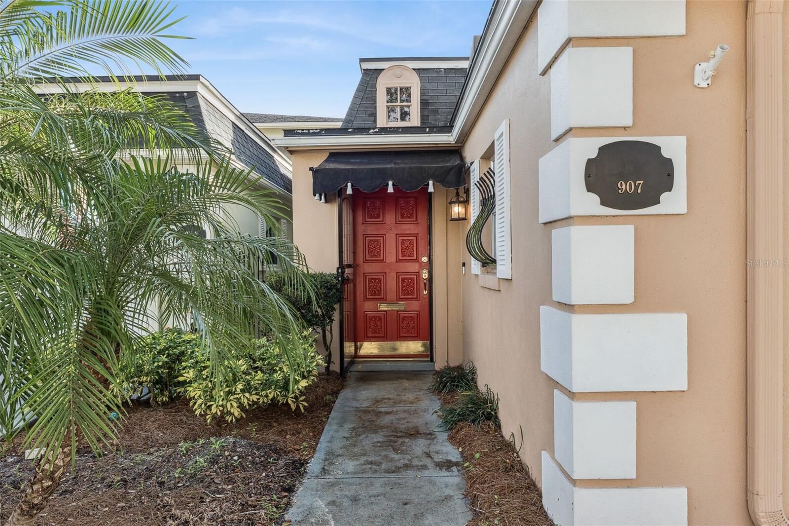 Property Photo:  907 Hillary Court 5  FL 32804 