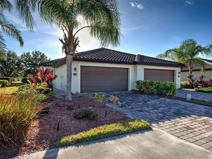 Property Photo:  20188 Tesoro Drive  FL 34293 