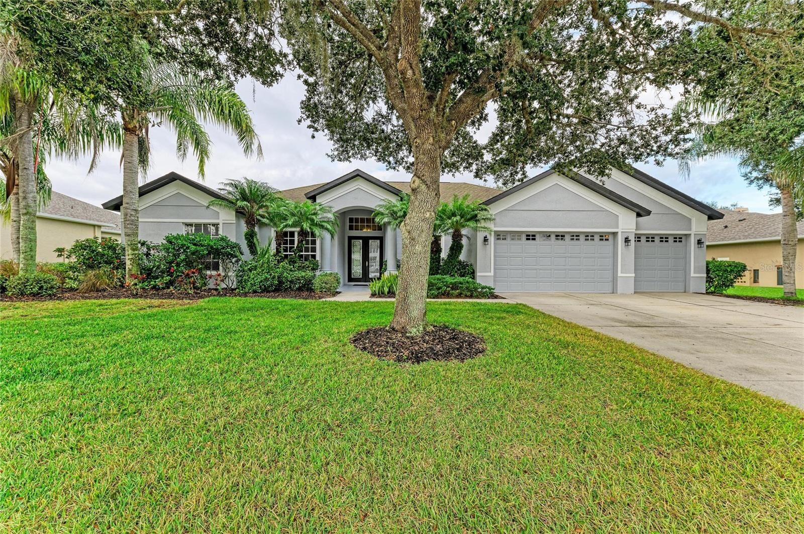 Property Photo: 1906 154th Street E FL 34212