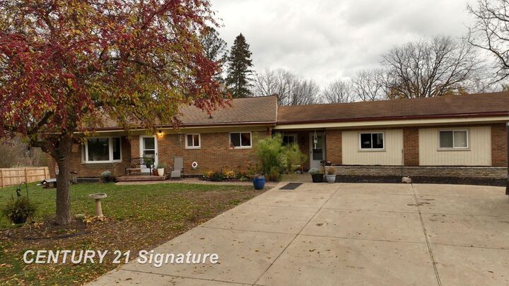 Property Photo:  3435 Swartz Street  MI 48507-1111 