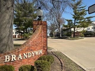 Property Photo: 1512 Bedford Forge Court 19 MO 63017