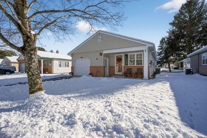 Property Photo:  14 Doral Drive  NJ 08757 