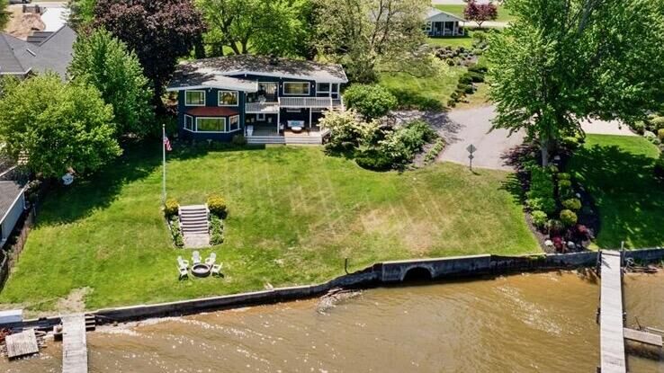 Property Photo: 437 Graafschap Road MI 49423