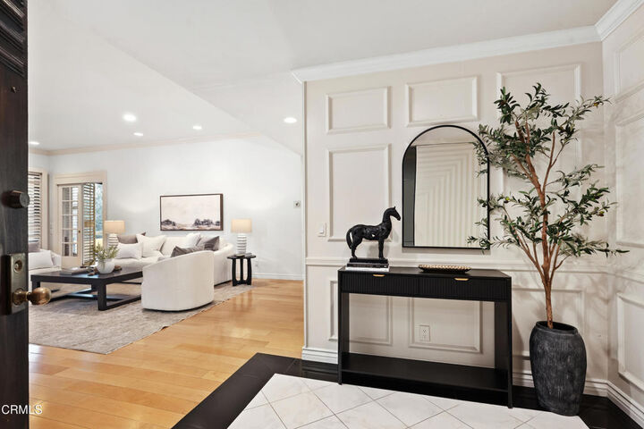 Property Photo:  2329 Century Hill  CA 90067 