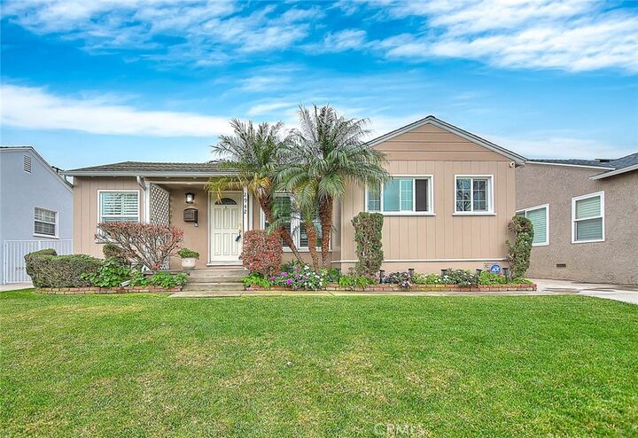 Property Photo:  2942 Silva  CA 90712 