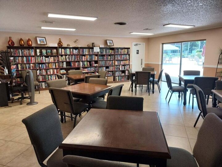 Property Photo:  6 Abbey Lane 103  FL 33446 