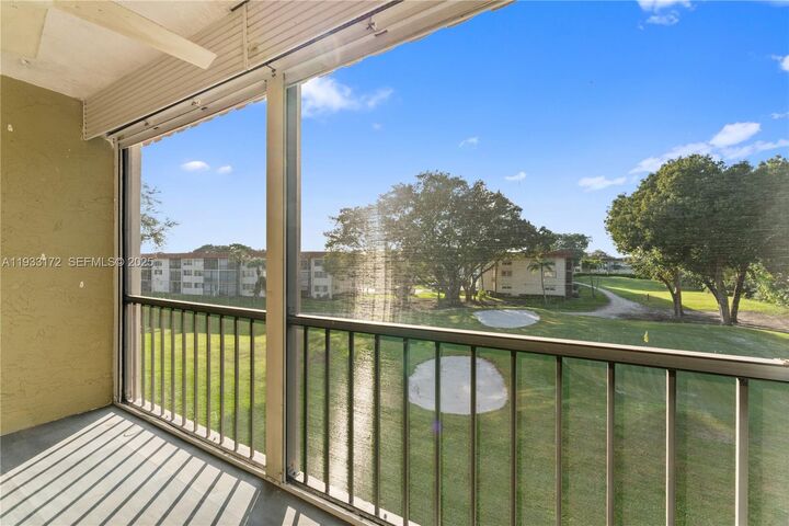 Property Photo: 8901 S Hollybrook Blvd 303 FL 33025