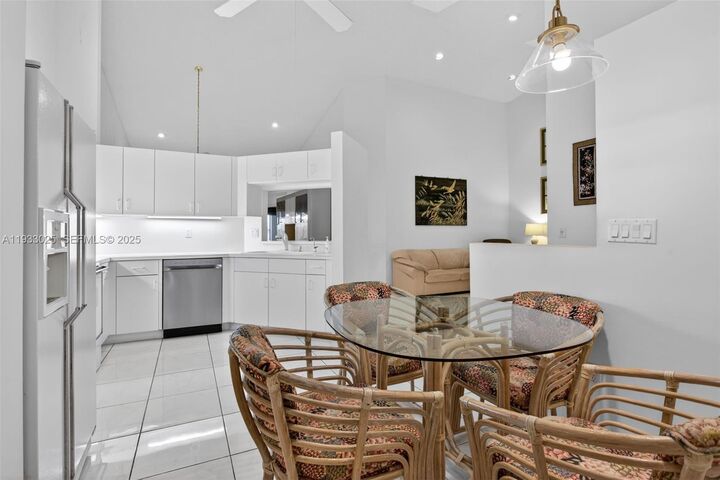 Property Photo:  9764 Malvern Dr  FL 33321 