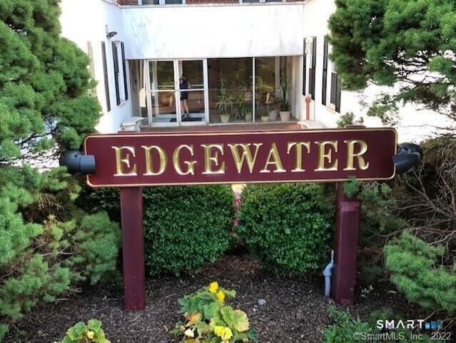 Property Photo:  7 4th Street Apt 3D  CT 06905 