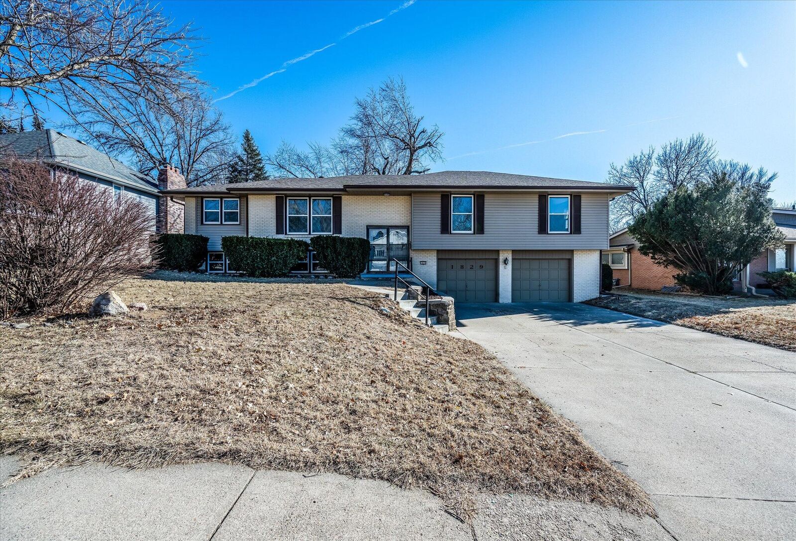 Property Photo:  1829 Holling Drive  NE 68144 