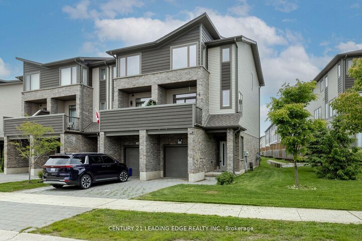 Photo de la propriété:  2080 Meadowgate Boulevard N  ON N6M 1K1 