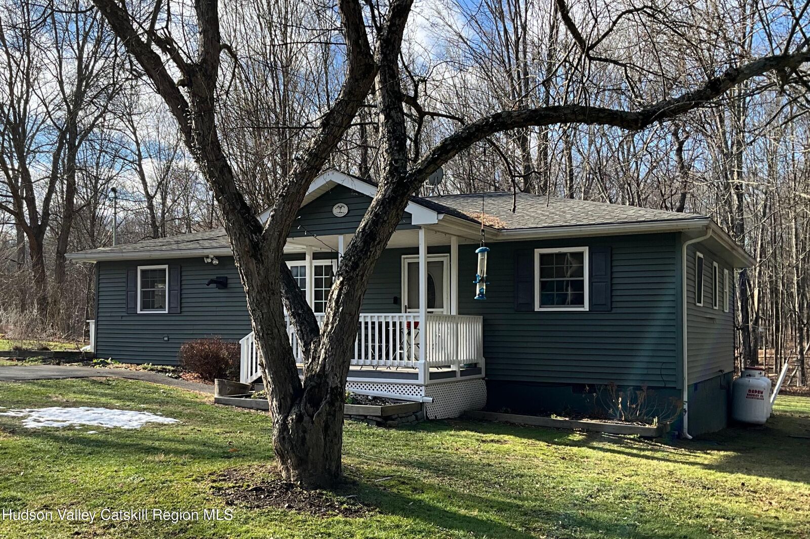 Property Photo:  7 Gardiner Park  NY 12561 