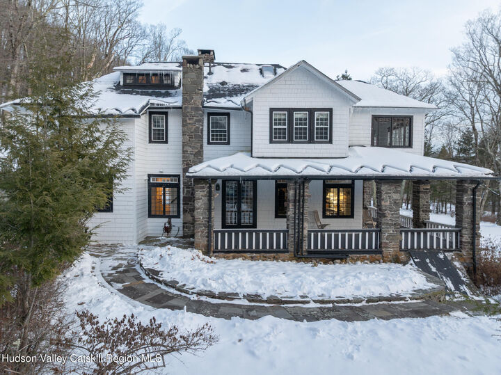 Property Photo:  948 County Route 25  NY 12485 