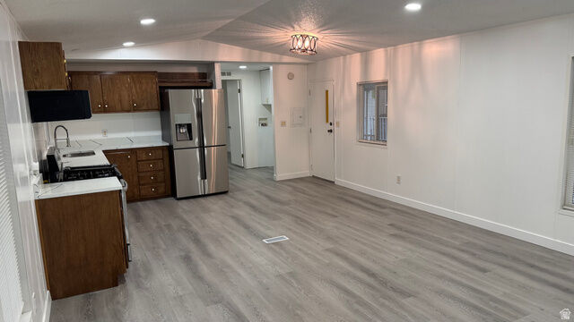 Property Photo:  853 W Mount Nebo Dr S 853  UT 84123 