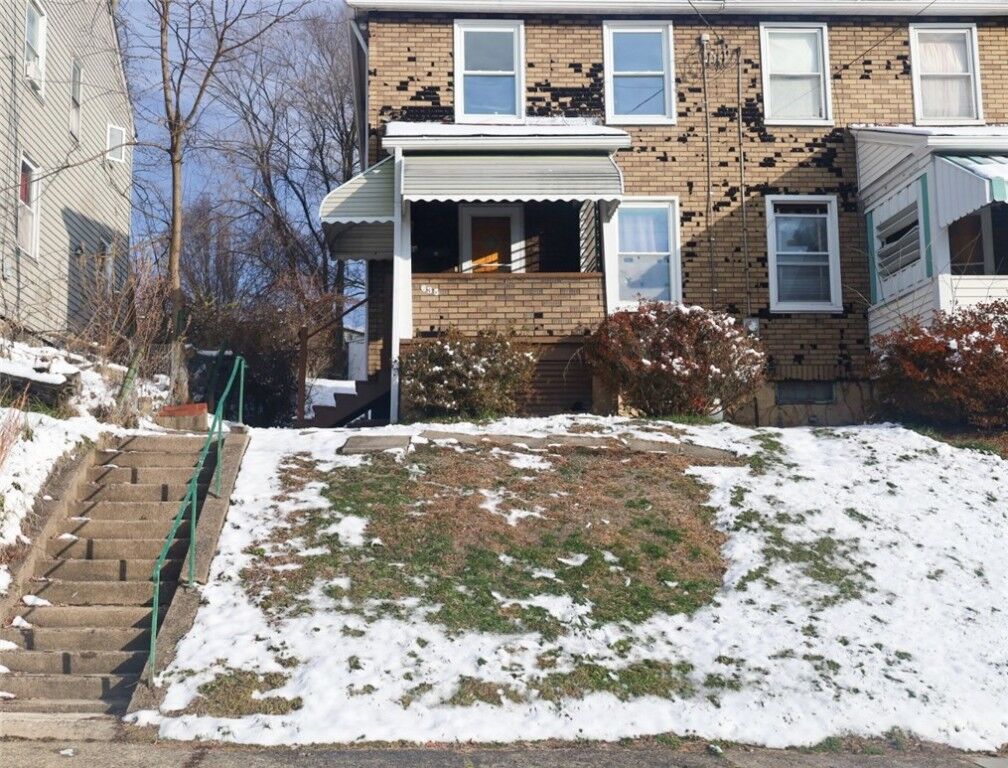 Property Photo:  635 Large Ave  PA 15025 