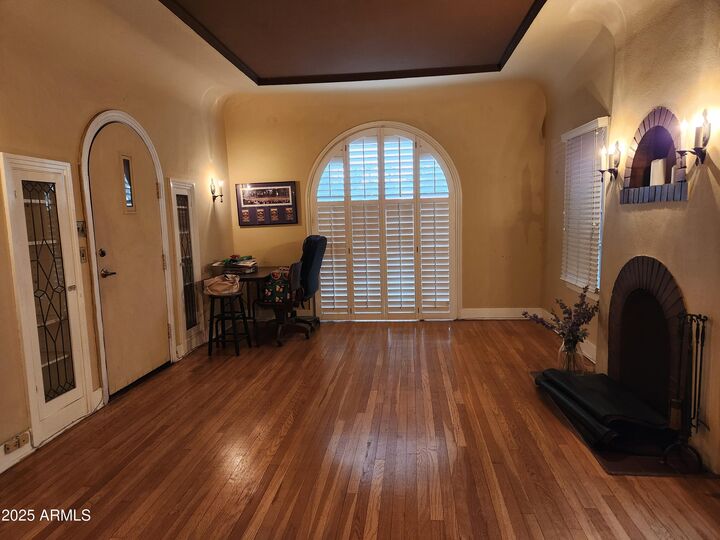 Property Photo:  905 W McDowell Road  AZ 85007 