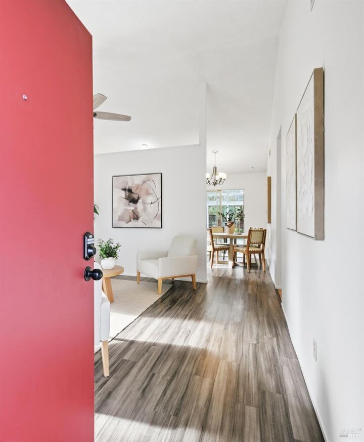 Property Photo: 117 Marvin Court CA 94954