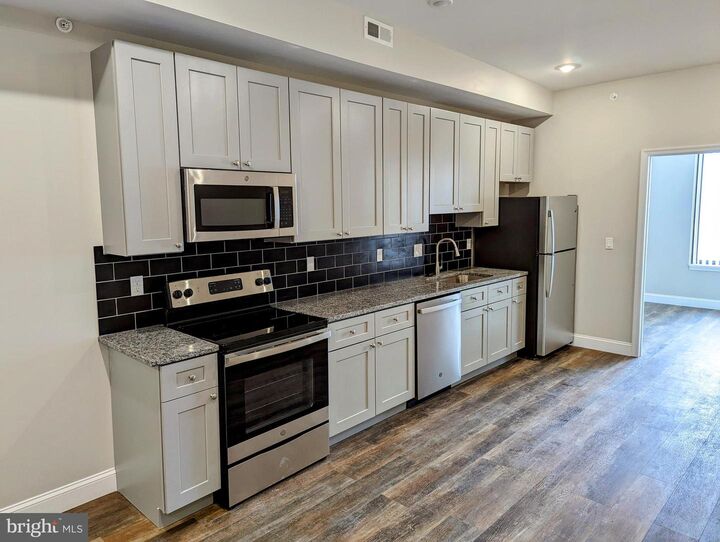 Property Photo:  1302 N 22nd Street 3  PA 19121 